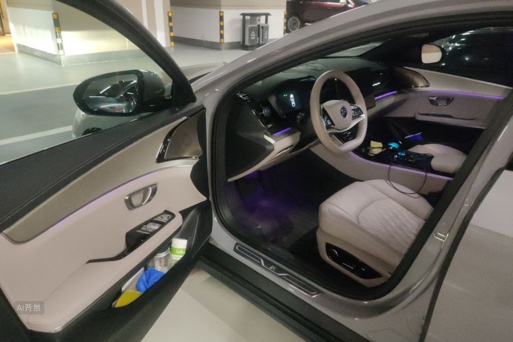 BYD Han 2025 car image #18