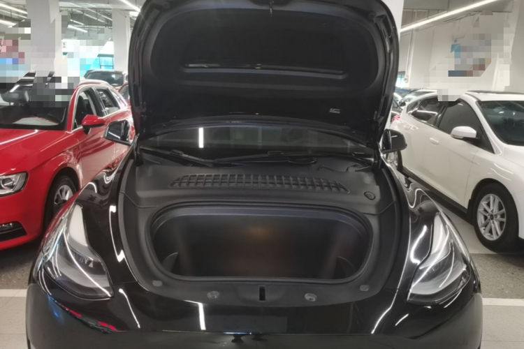 Tesla Model Y 2024 #20 Tesla Model Y 2024 car image #20