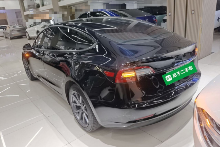 Tesla Model 3 2021 car image #5