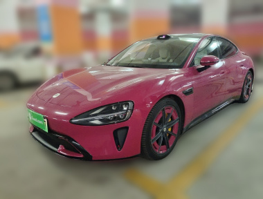 MI SU7 2025 immagine di auto 