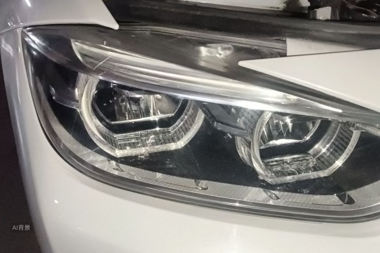 BMW 3 Series 2019 car image #8