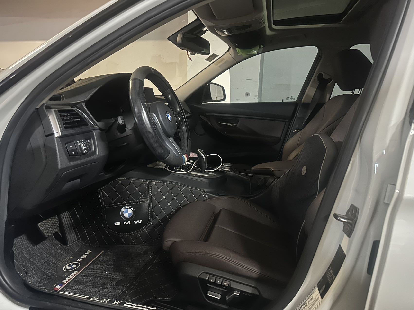 BMW 3 Series 2019 #2 BMW 3 Series 2019 car image #2