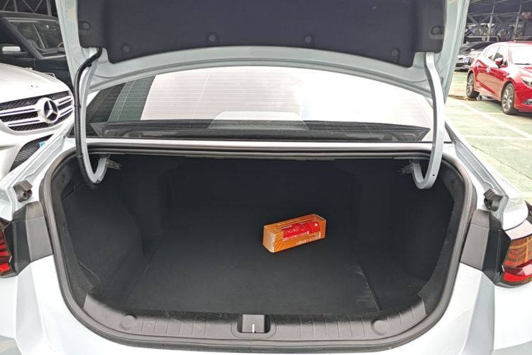 GEELY Emgrand L HiP 2022 car image #21