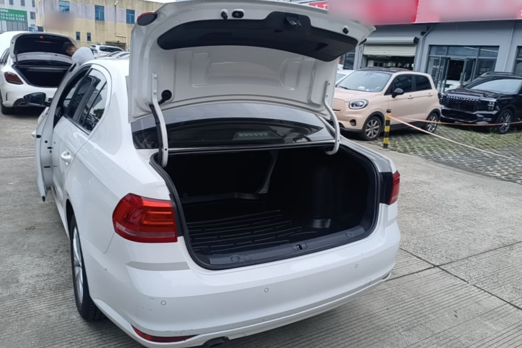 Volkswagen Lavida 2017 #19 Volkswagen Lavida 2017 car image #19
