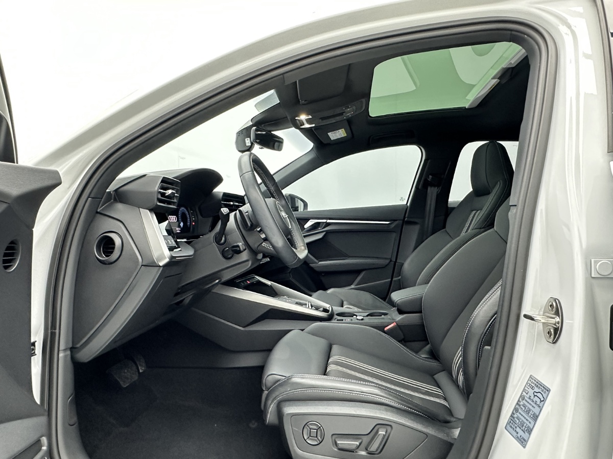 Audi A3 2024 صورة سيارة #4