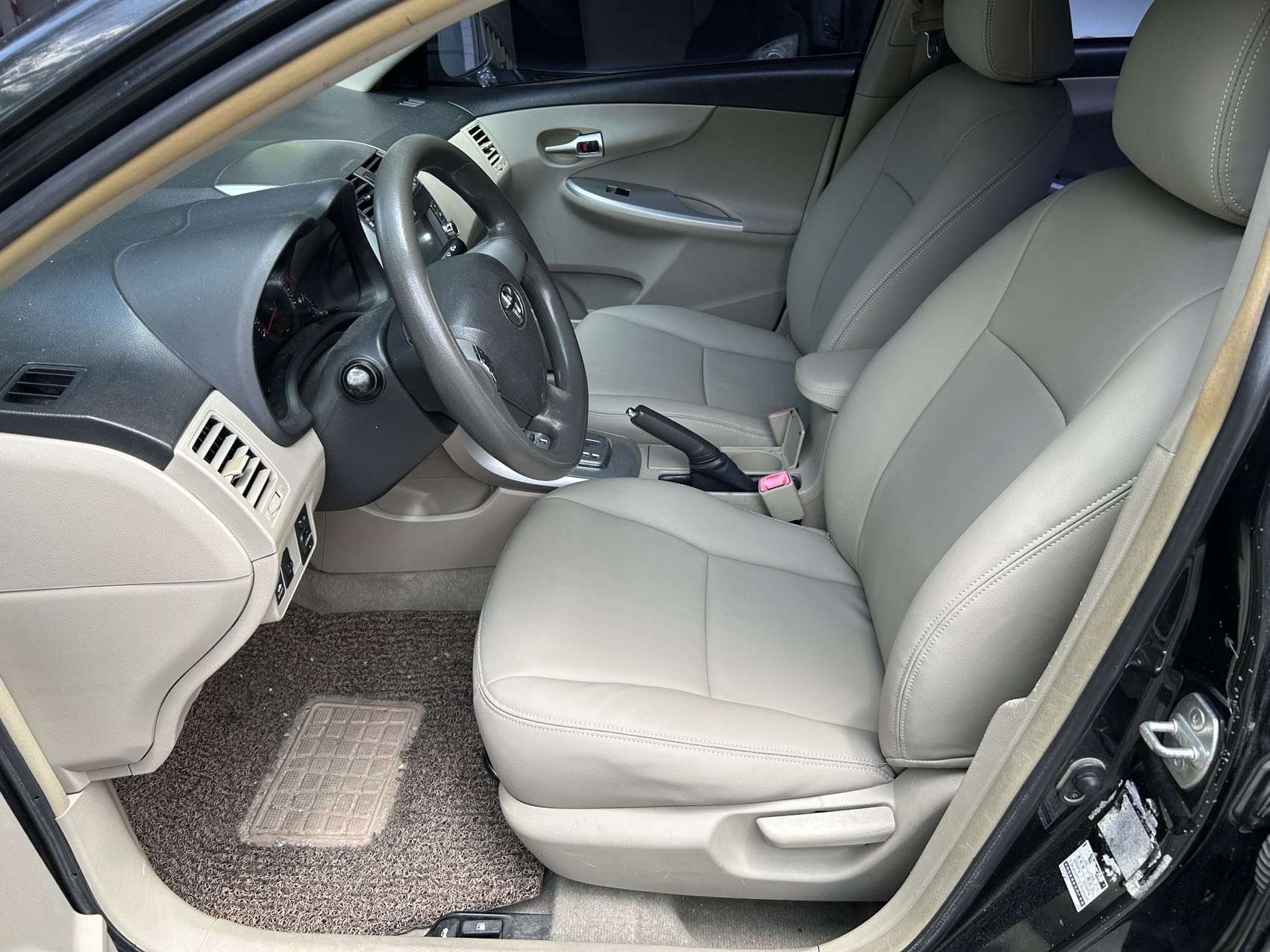 Toyota Corolla 2013 car image #3