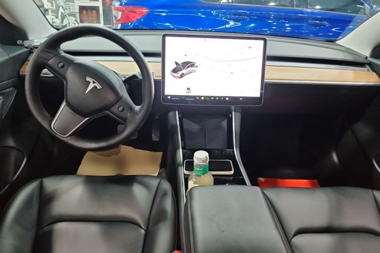 Tesla Model 3 2020 #10 Tesla Model 3 2020 car image #10