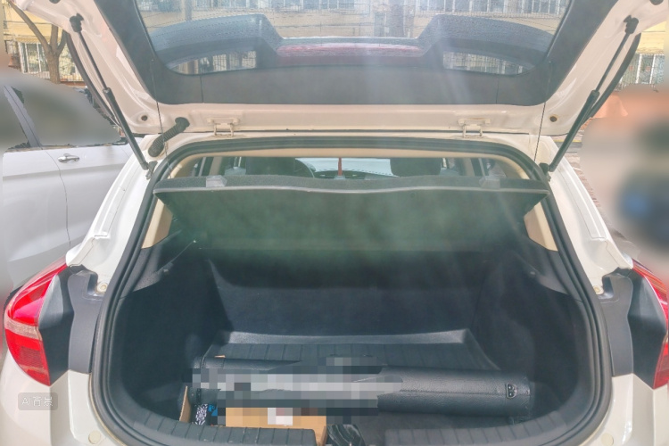 GEELY Emgrand GS 2017 immagine di auto #21