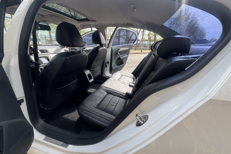Volkswagen Lavida 2016 #13 Volkswagen Lavida 2016 car image #13