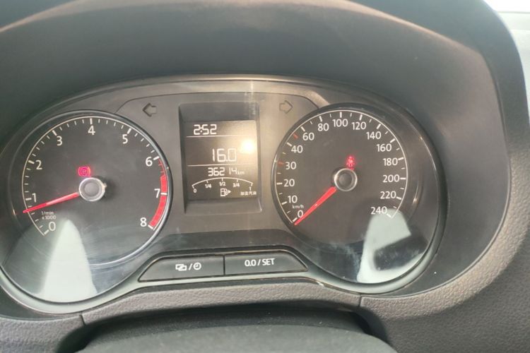 Volkswagen Polo 2017 #12 Volkswagen Polo 2017 car image #12