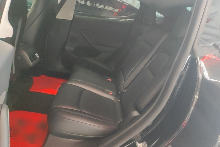 Tesla Model Y 2023 #17 Tesla Model Y 2023 car image #17