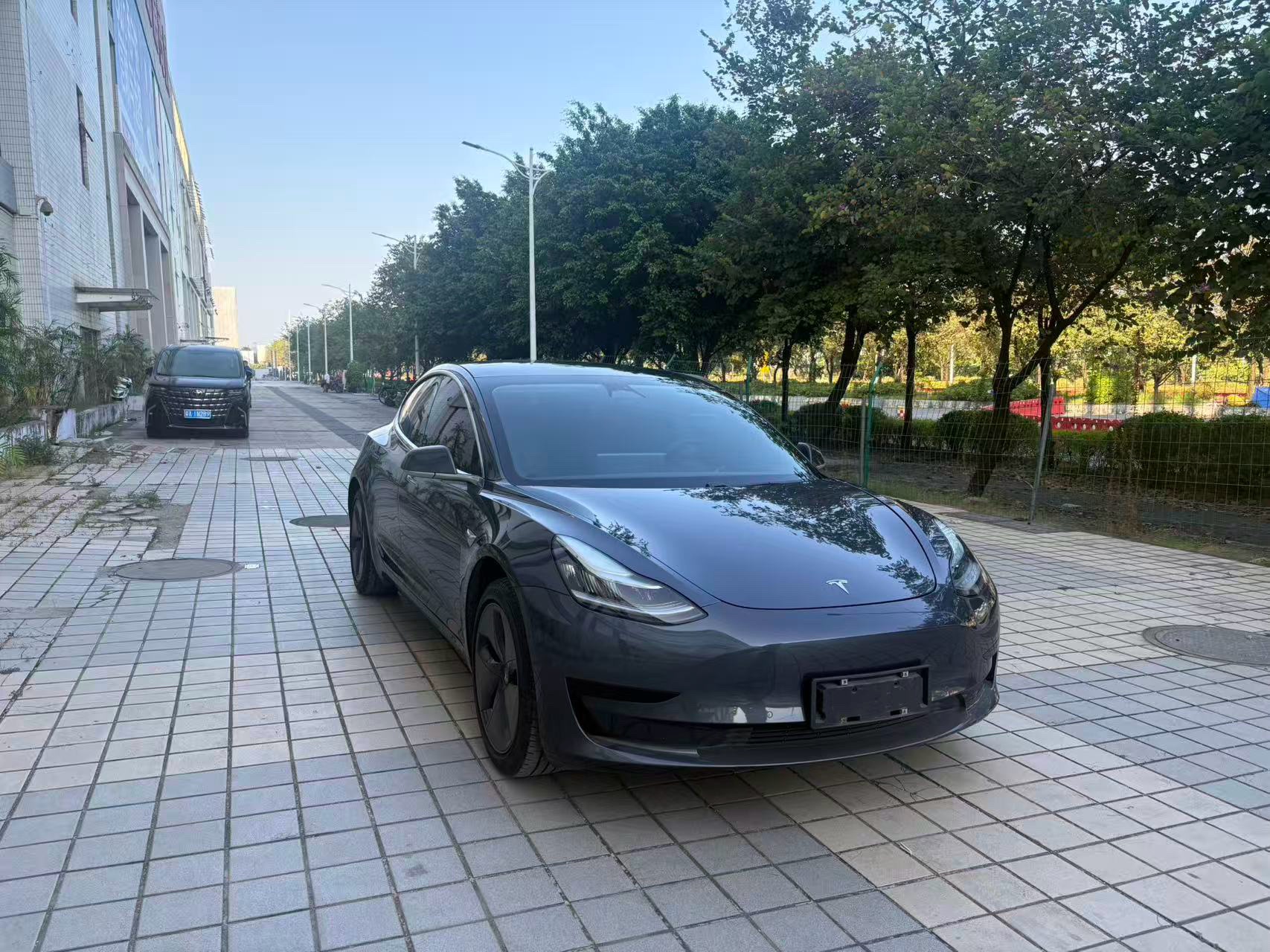Tesla Model 3 2020 #6 Tesla Model 3 2020 صورة سيارة #6