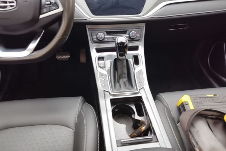 GEELY Emgrand 2021 #14 GEELY Emgrand 2021 изображение автомобиля #14