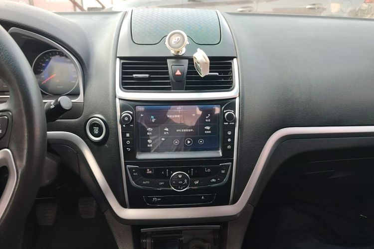 GEELY Emgrand 2016 #13 GEELY Emgrand 2016 car image #13