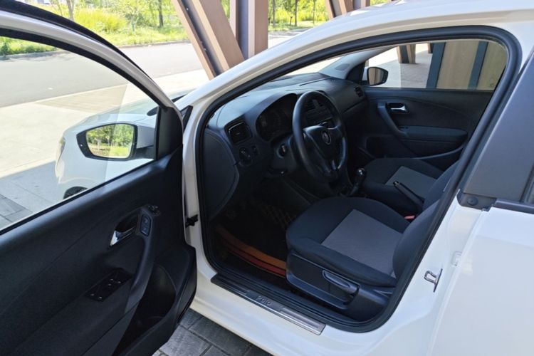 Volkswagen Polo 2016 #12 Volkswagen Polo 2016 car image #12