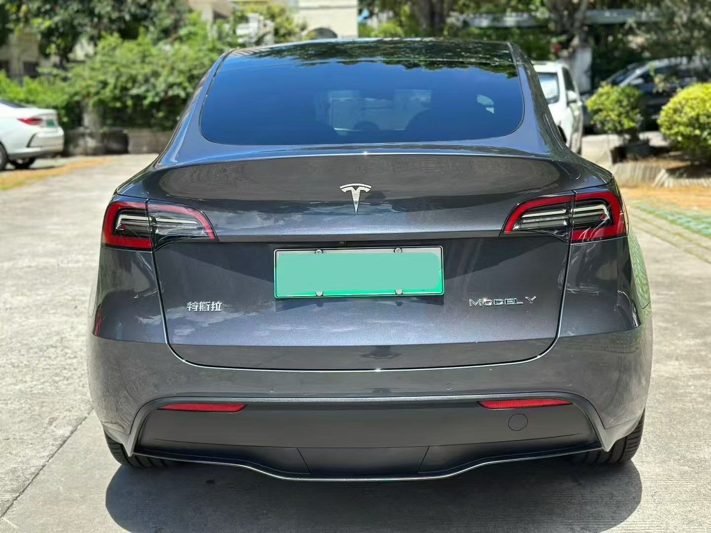 Tesla Model Y 2021 #8 Tesla Model Y 2021 car image #8