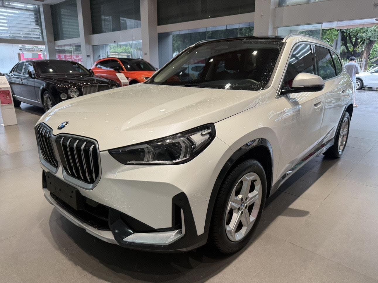 BMW X1 2023 BMW X1 2023 car image