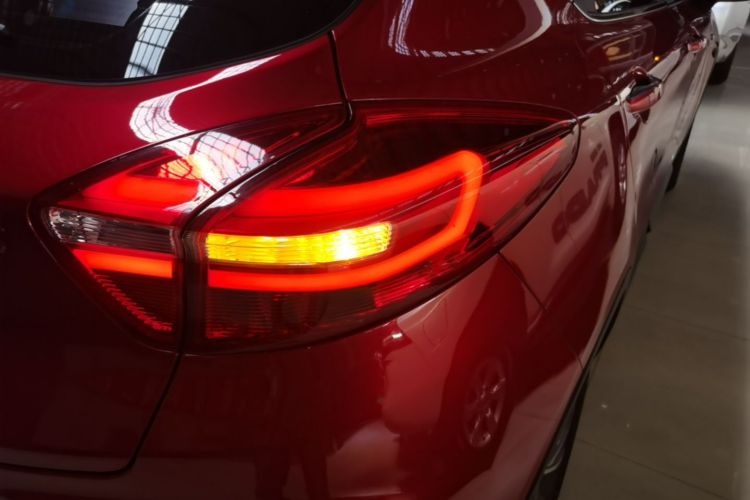 GEELY Emgrand GS 2019 car image #8