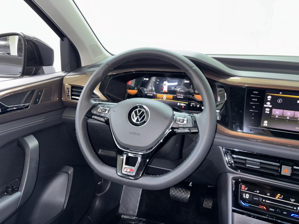 Volkswagen Tharu 2021 #14 Volkswagen Tharu 2021 car image #14