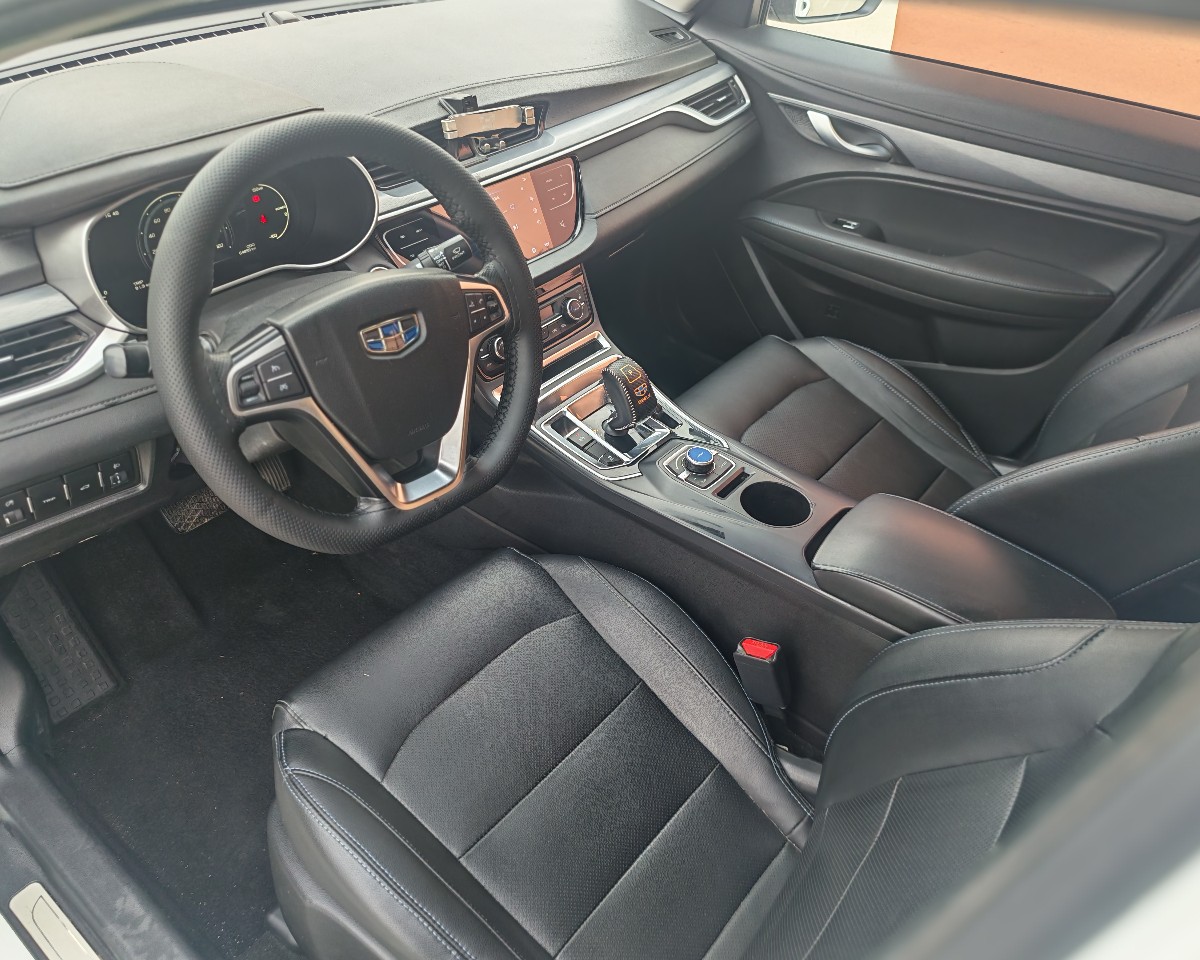 GEELY Emgrand New Energy 2018 #6 GEELY Emgrand New Energy 2018 image de voiture #6