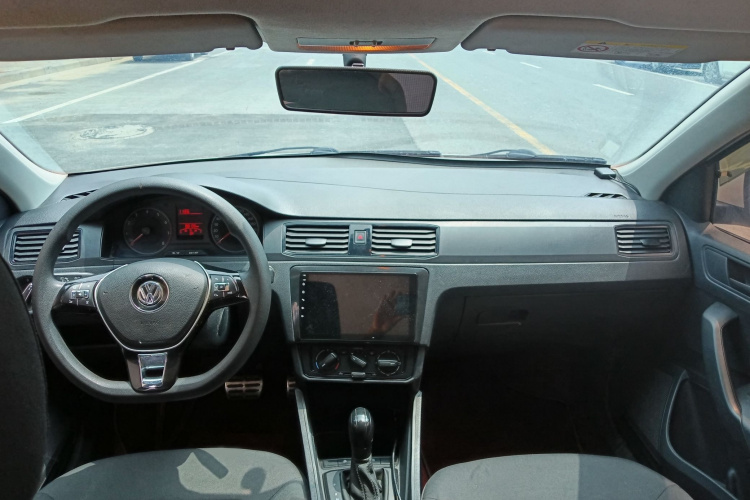 Volkswagen Santana 2021 car image #12