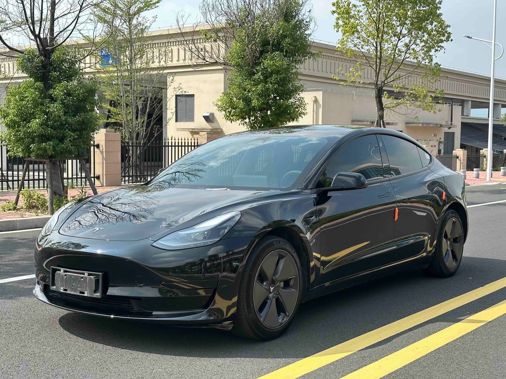 Tesla Model 3 2023 Tesla Model 3 2023 car image