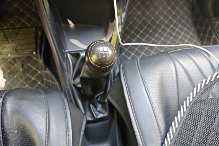 Toyota Vios 2015 car image #16