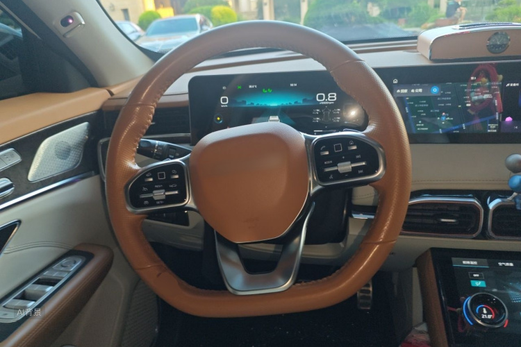 Jetour X70 PLUS 2021 car image #12