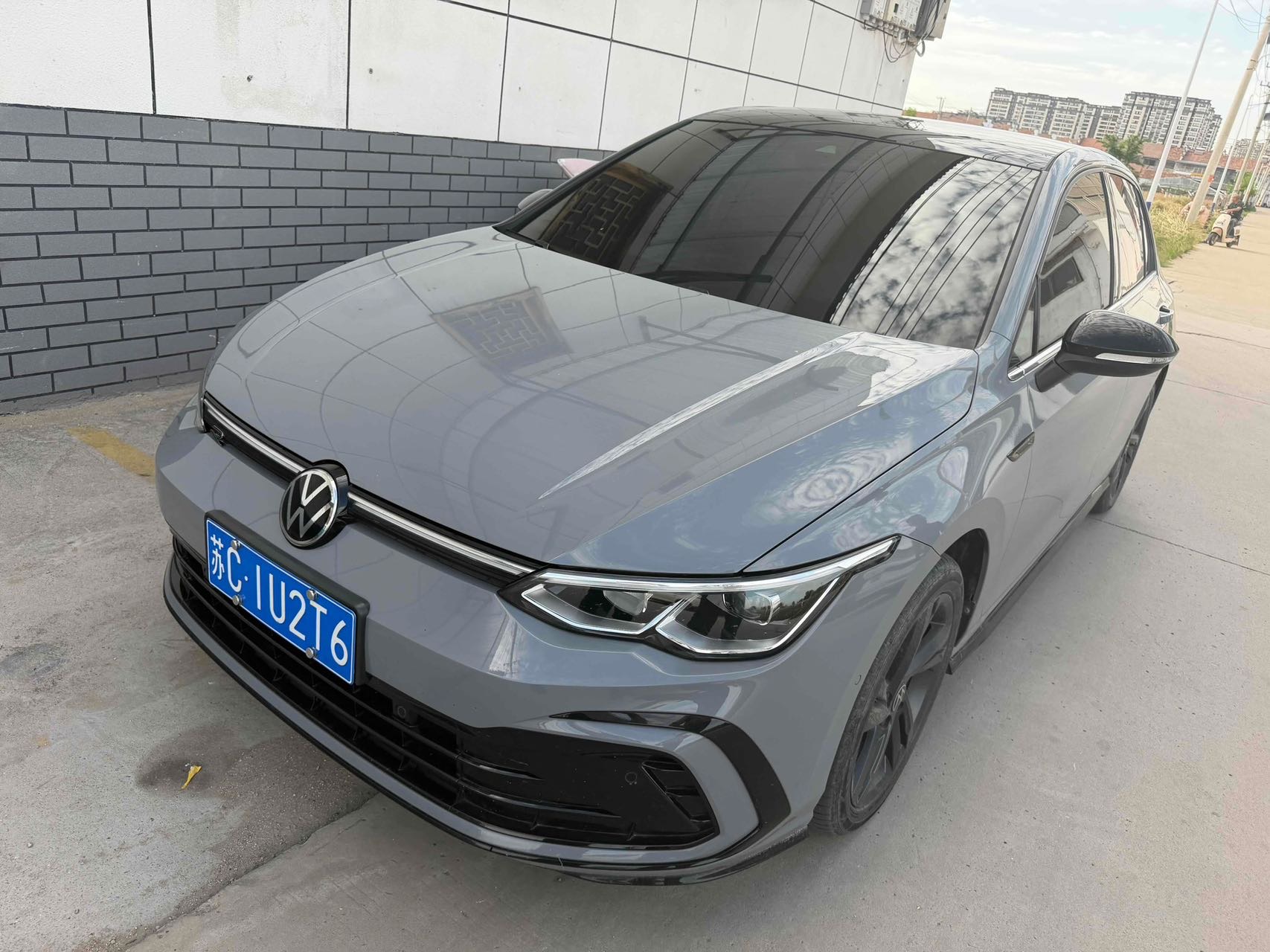 Volkswagen Golf 2022 car image 