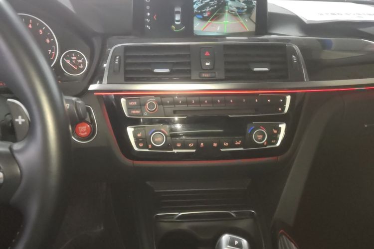 BMW 3 Series 2017 car image #13