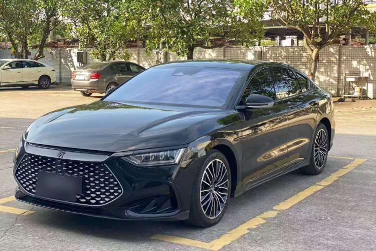 BYD Han 2023 car image #2