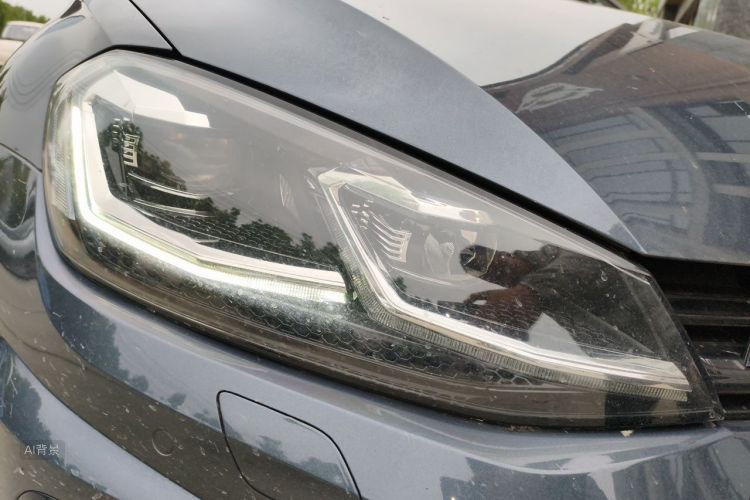 Volkswagen Golf 2019 car image #8