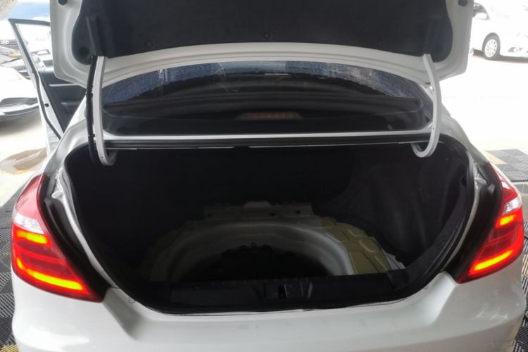GEELY Emgrand 2017 immagine di auto #21