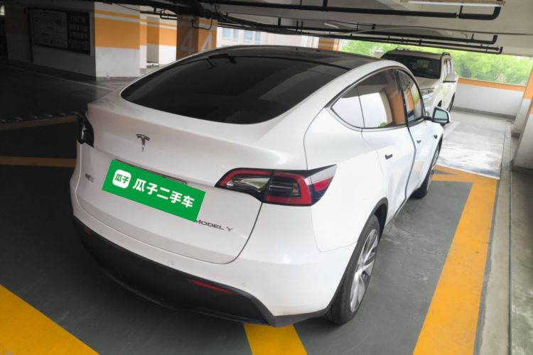 Tesla Model Y 2023 #7 Tesla Model Y 2023 car image #7