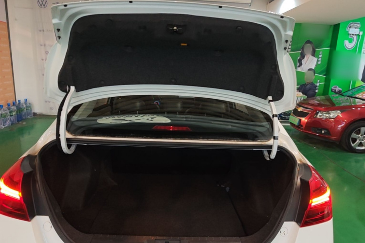 GEELY Emgrand 2020 car image #19