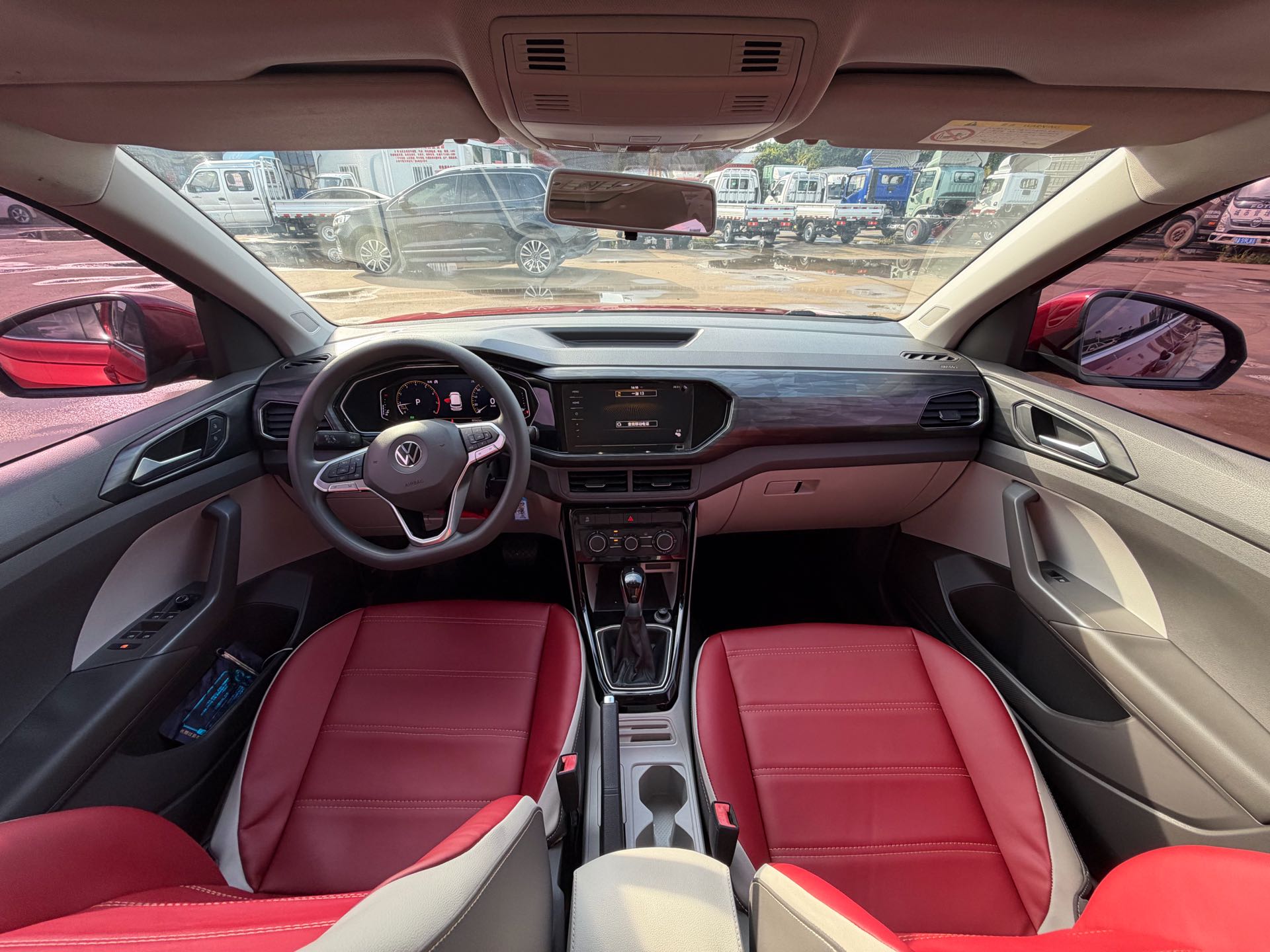 Volkswagen Tacqua 2020 car image #5