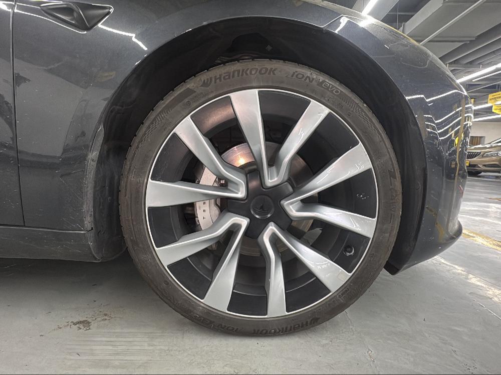 Tesla Model 3 2025 car image #22