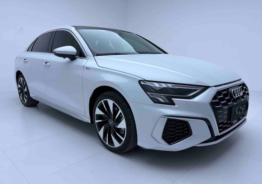 Audi A3 2023 car image #3