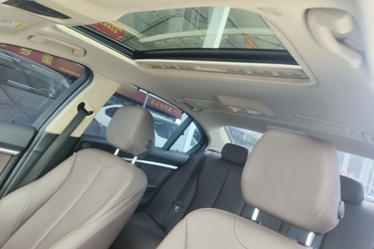 BMW 3 Series 2019 #20 BMW 3 Series 2019 car image #20