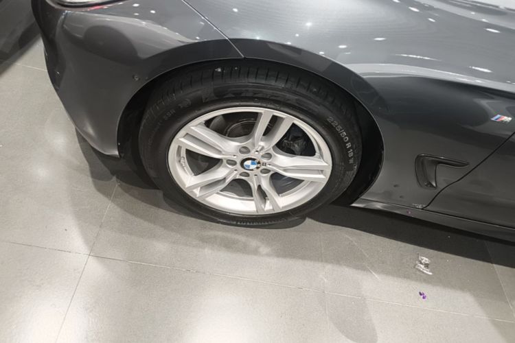 BMW 3 Series GT 2019 car image #9