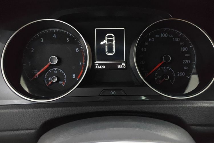 Volkswagen Golf 2020 car image #8
