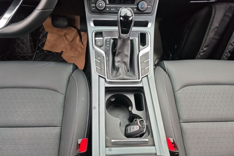 GEELY Emgrand 2021 car image #18