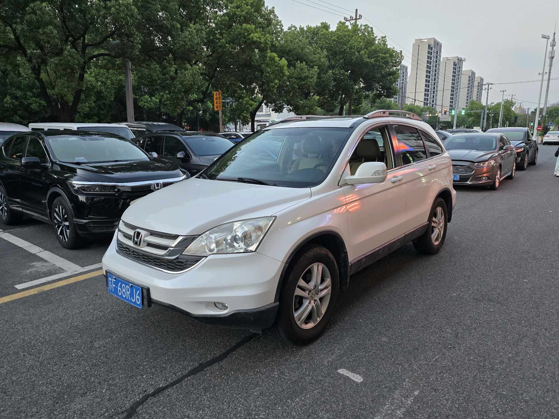 2011 2011 car image