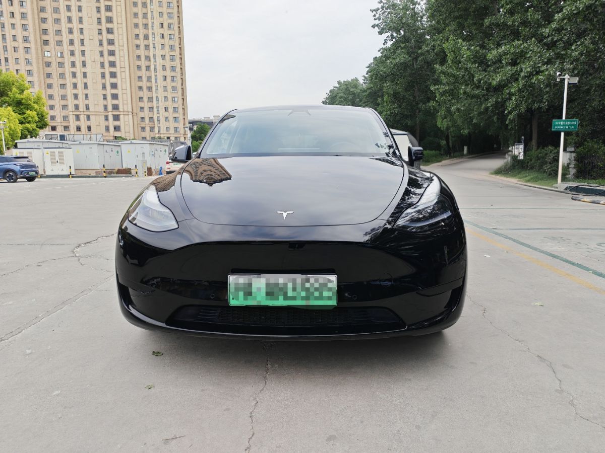 Tesla Model Y 2022 #2 Tesla Model Y 2022 car image #2