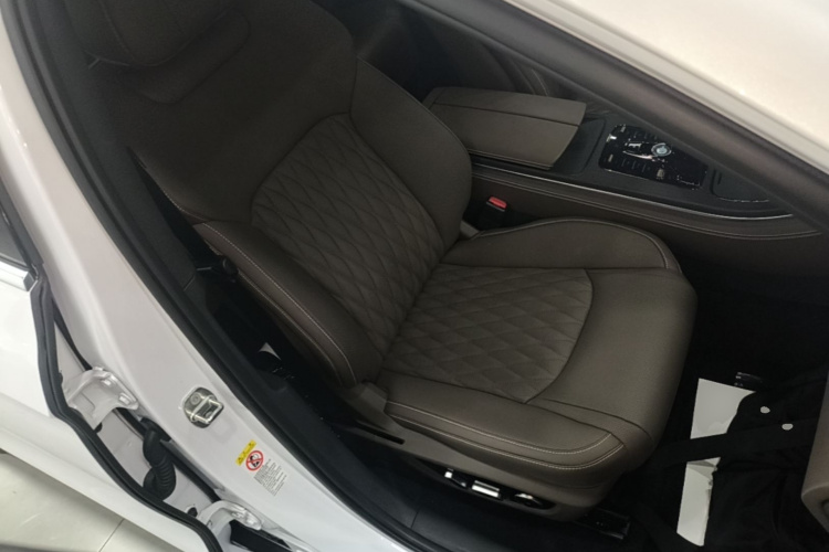 BYD Han 2020 #24 BYD Han 2020 car image #24
