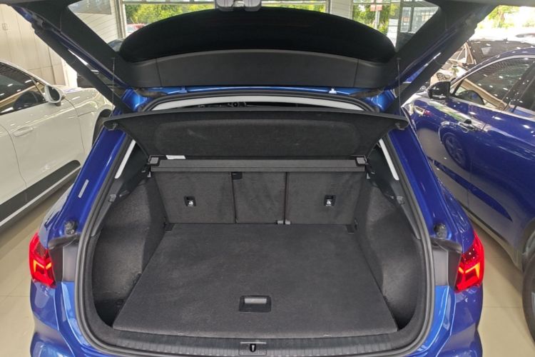 Audi Q3 2019 #19 Audi Q3 2019 car image #19