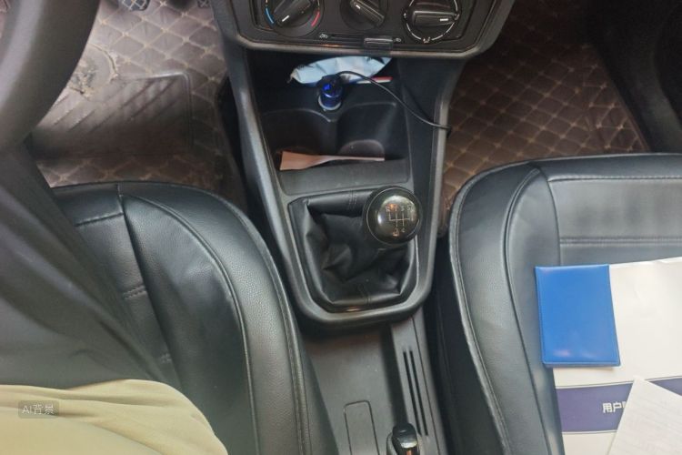 Volkswagen Santana 2018 car image #16