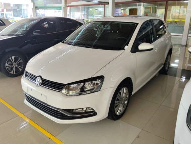 Volkswagen Polo 2016 car image 