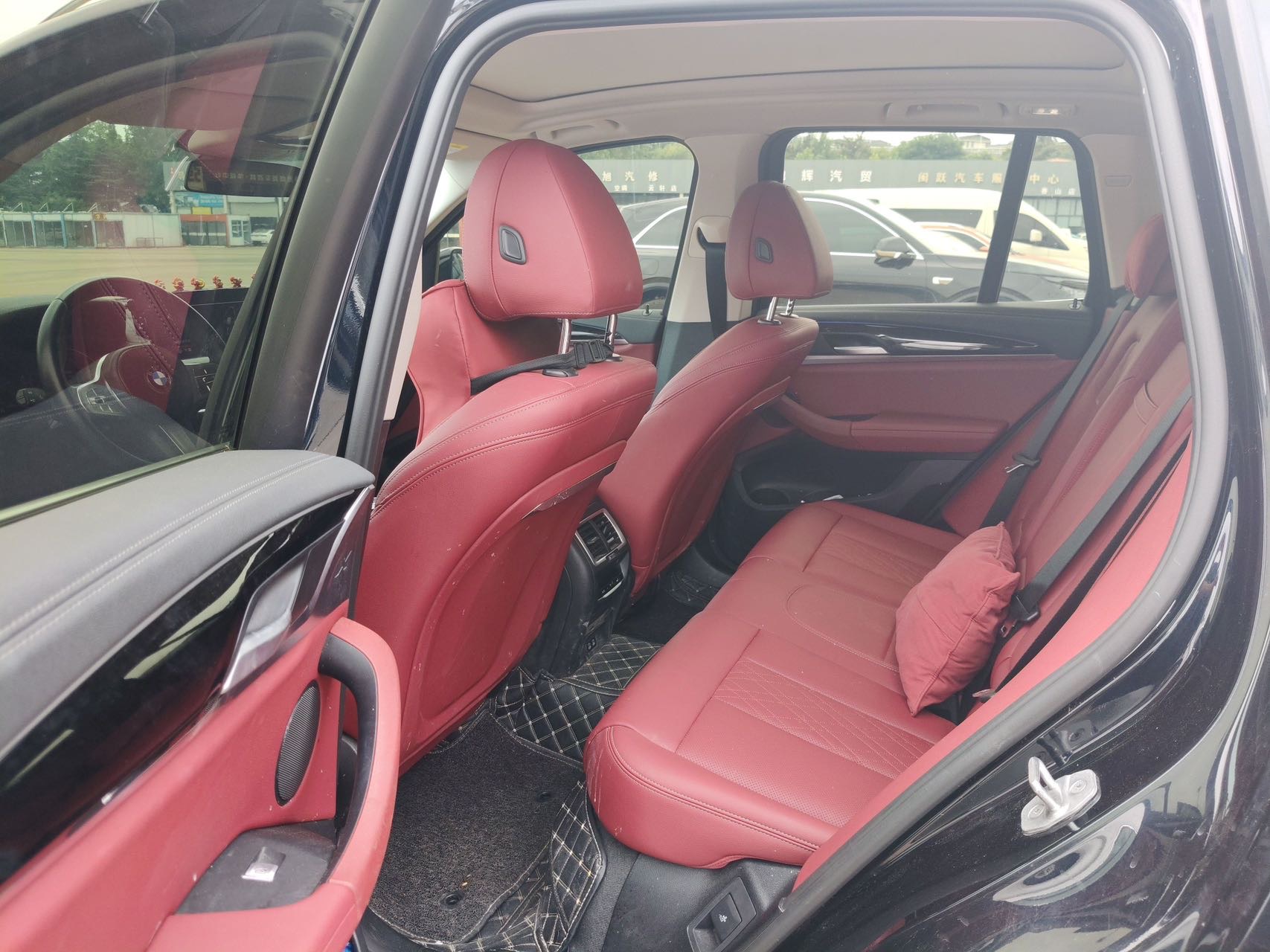 BMW X3 2024 car image #5