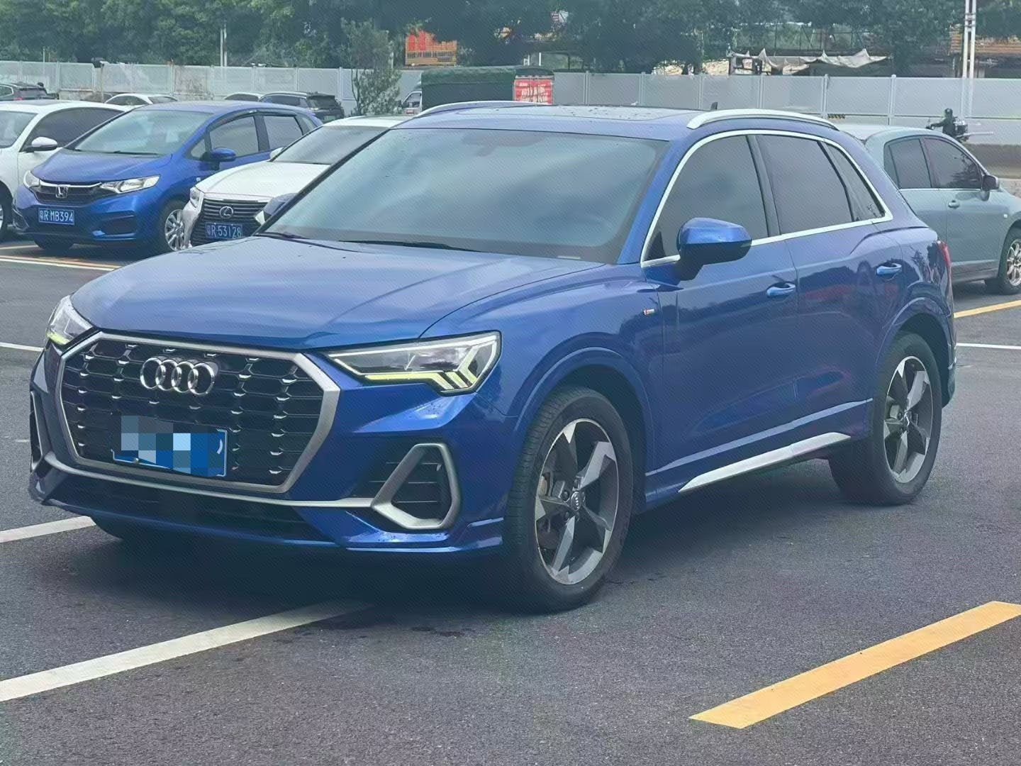 Audi Q3 2020 car image 